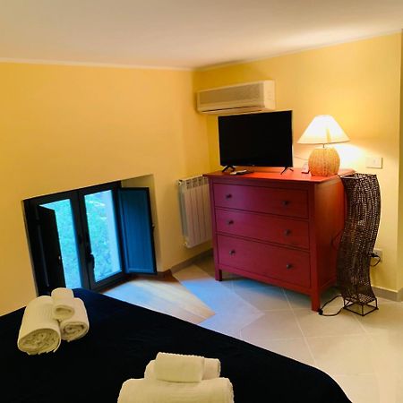 Amartia Apartments Taormina Bagian luar foto