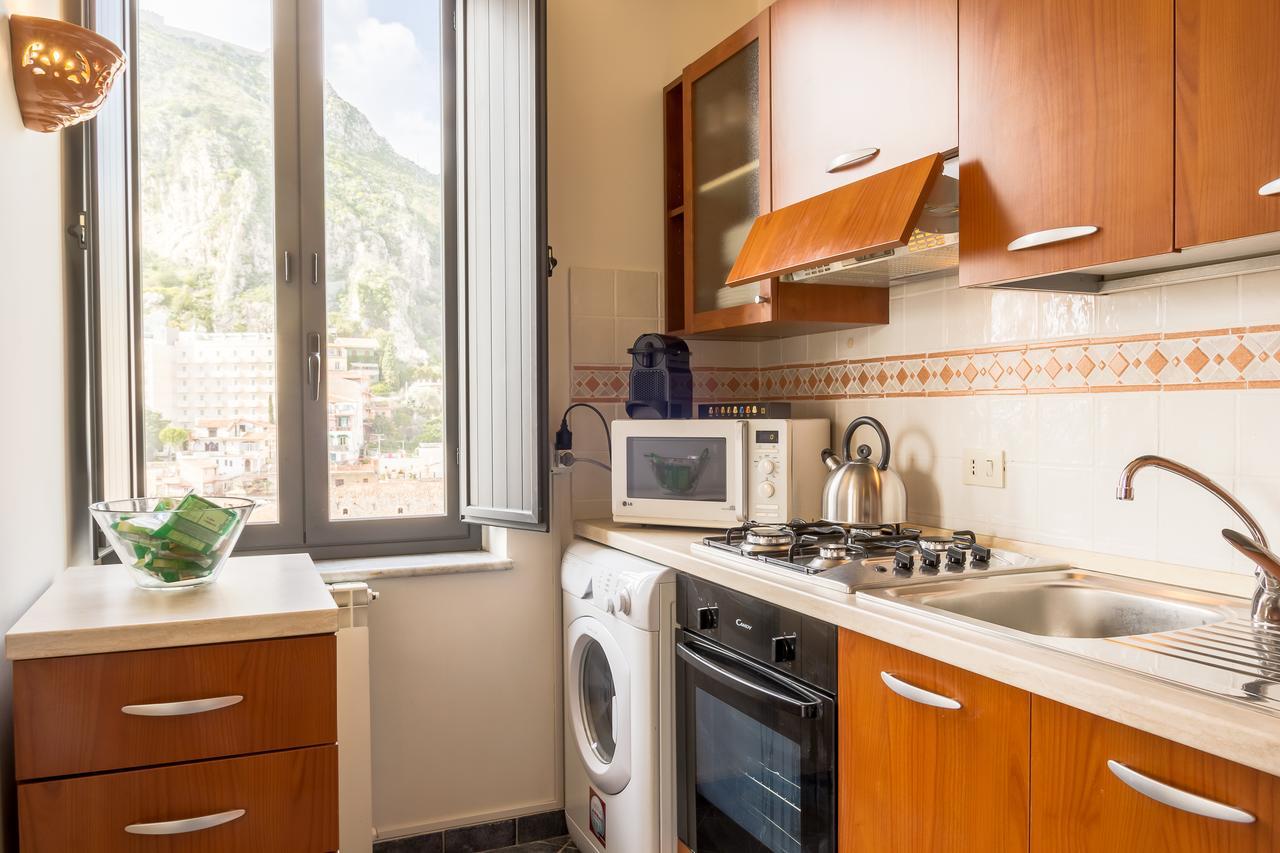 Amartia Apartments Taormina Bagian luar foto