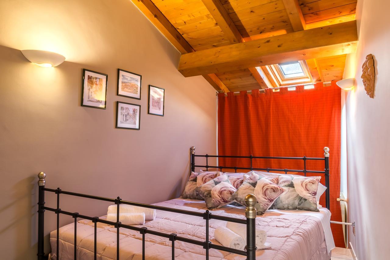 Amartia Apartments Taormina Bagian luar foto
