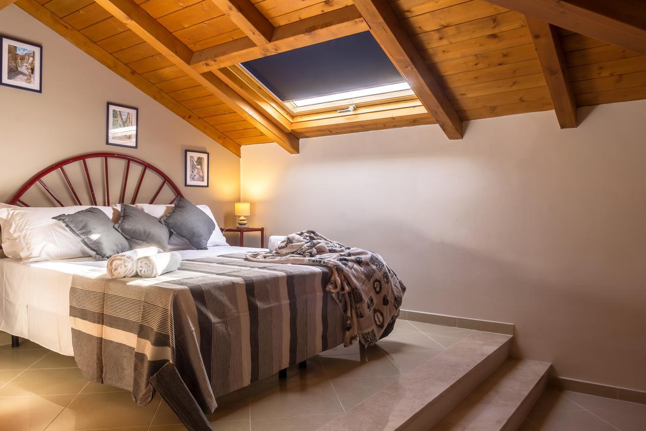 Amartia Apartments Taormina Bagian luar foto
