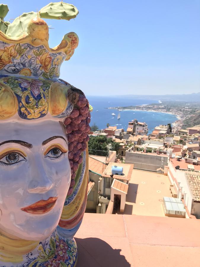 Amartia Apartments Taormina Bagian luar foto