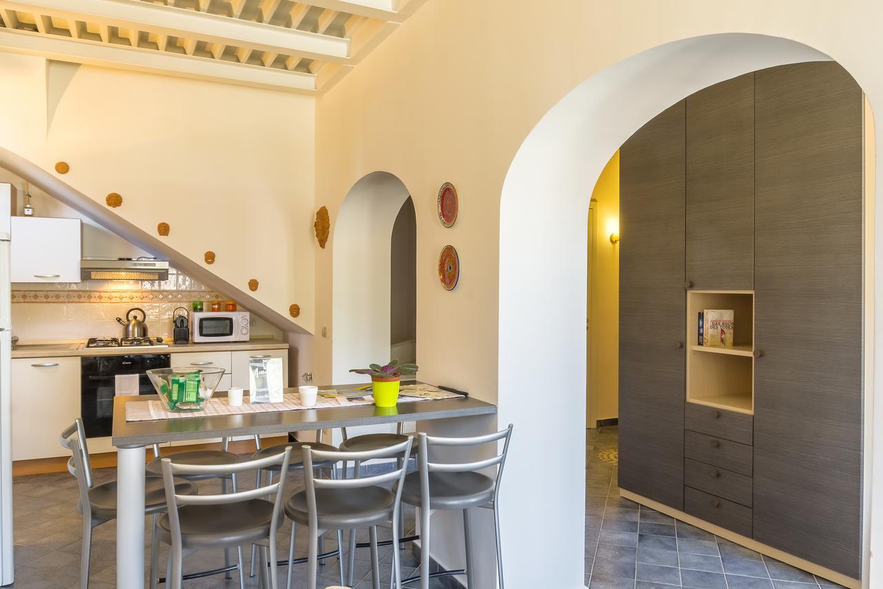 Amartia Apartments Taormina Bagian luar foto