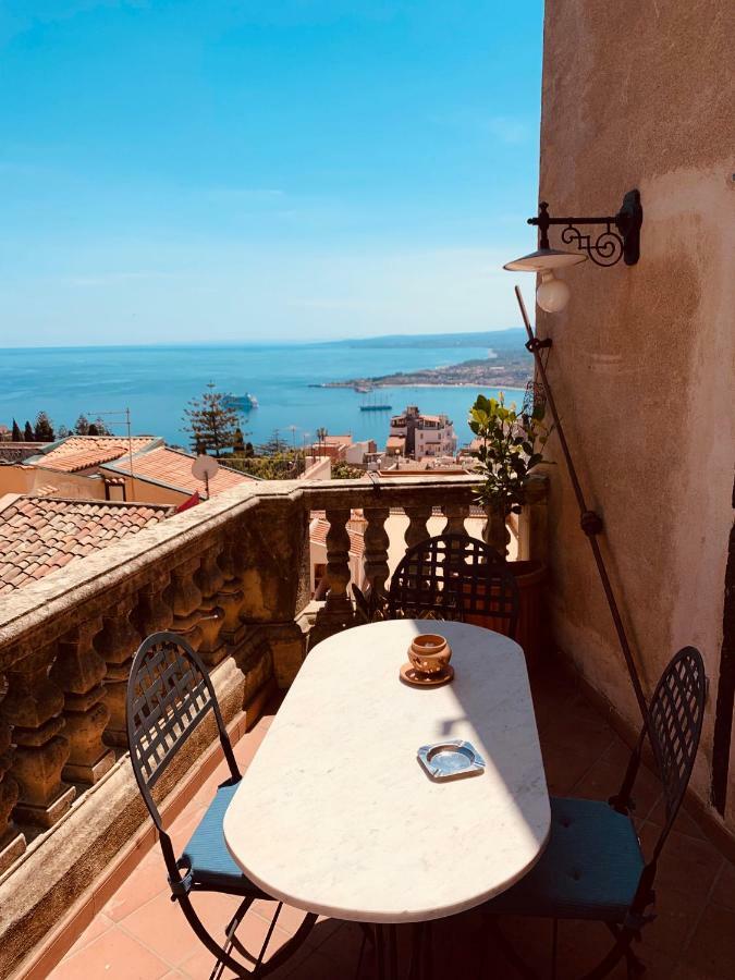 Amartia Apartments Taormina Bagian luar foto